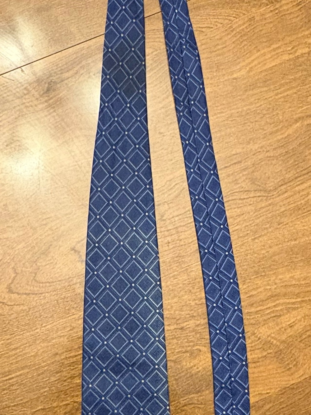 Joseph & Feiss Blue Diamond-Grid Tie